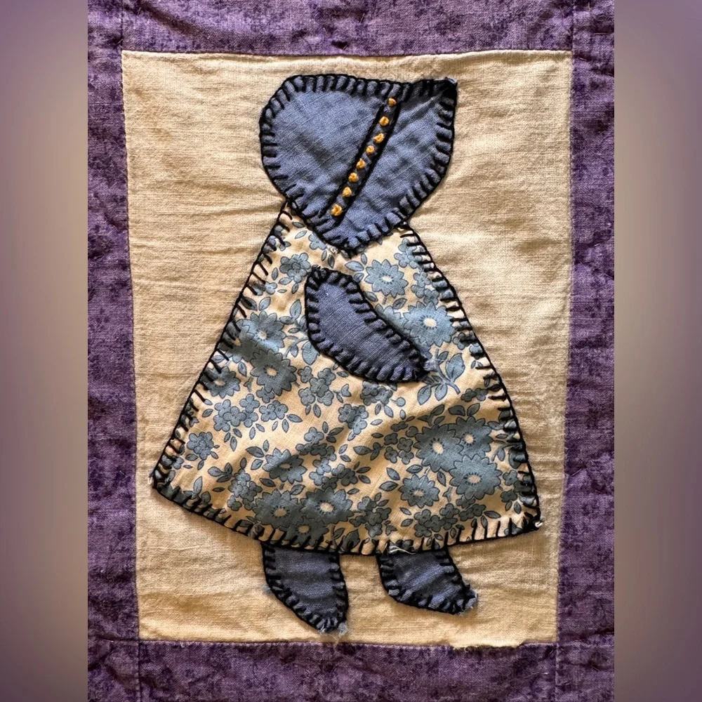 Source Unknown vintage  sunbonnet/Heart Quilt  38 x 56